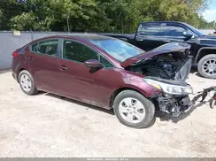 3KPFK4A7XHE158209 2017 KIA FORTE