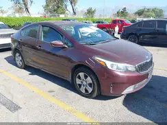 3KPFK4A7XHE158758 2017 KIA FORTE