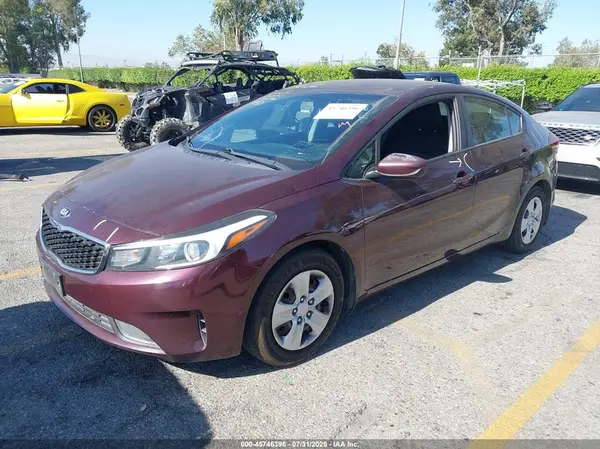 3KPFK4A7XHE158758 2017 KIA FORTE - Image 2
