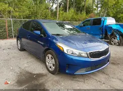 3KPFK4A7XHE161563 2017 KIA FORTE
