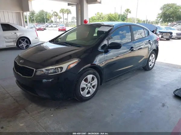 3KPFK4A7XJE168891 2018 KIA FORTE - Image 2