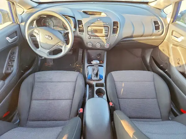 3KPFK4A7XJE169779 2018 KIA FORTE - Image 8