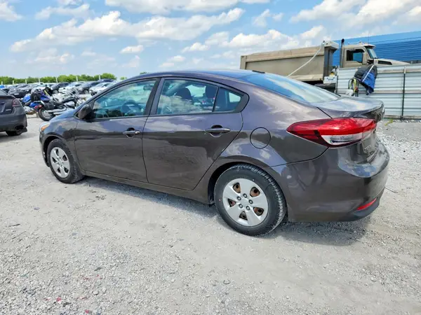 3KPFK4A7XJE170480 2018 KIA FORTE - Image 2