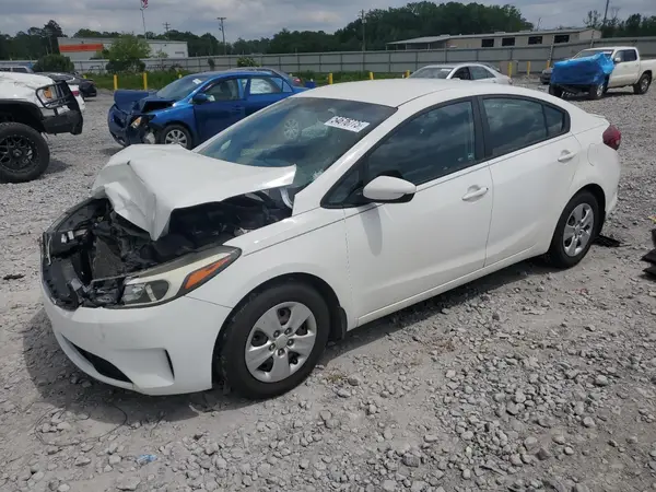 3KPFK4A7XJE177106 2018 KIA FORTE - Image 1