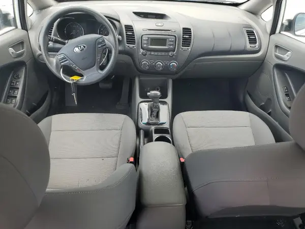 3KPFK4A7XJE177106 2018 KIA FORTE - Image 8