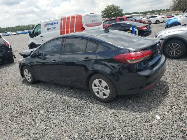 3KPFK4A7XJE181270 2018 KIA FORTE - Image 2