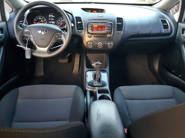 3KPFK4A7XJE184346 2018 KIA FORTE - Image 8