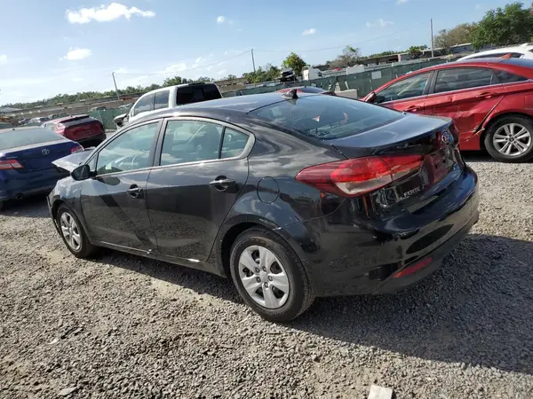 3KPFK4A7XJE194147 2018 KIA FORTE - Image 2
