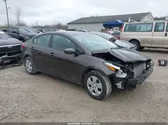 3KPFK4A7XJE197212 2018 KIA FORTE