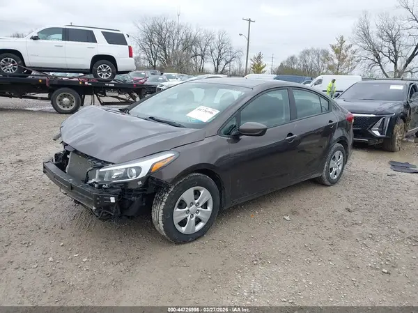 3KPFK4A7XJE197212 2018 KIA FORTE - Image 2