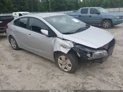 3KPFK4A7XJE198747 2018 KIA FORTE