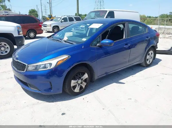 3KPFK4A7XJE200514 2018 KIA FORTE - Image 2