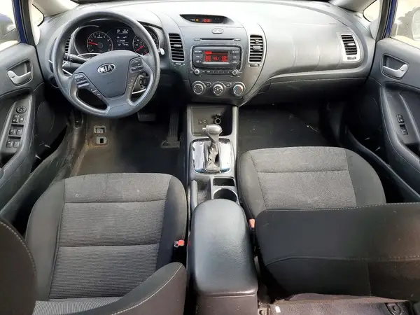 3KPFK4A7XJE202828 2018 KIA FORTE - Image 8