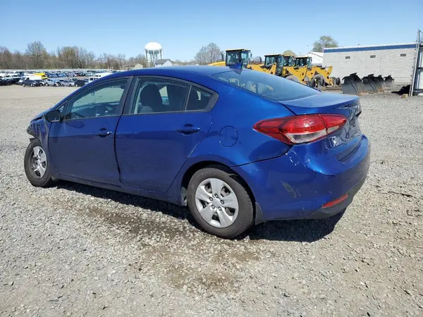 3KPFK4A7XJE207446 2018 KIA FORTE - Image 2