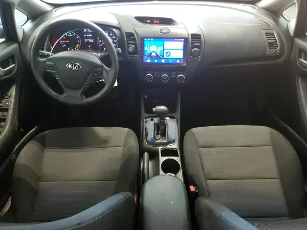 3KPFK4A7XJE209987 2018 KIA FORTE - Image 8