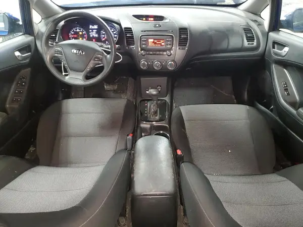 3KPFK4A7XJE211402 2018 KIA FORTE - Image 8