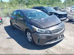 3KPFK4A7XJE216194 2018 KIA FORTE