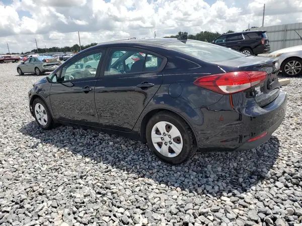 3KPFK4A7XJE229365 2018 KIA FORTE - Image 2
