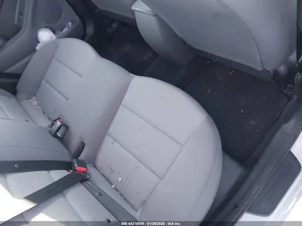 3KPFK4A7XJE231472 2018 KIA FORTE - Image 8