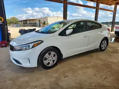 3KPFK4A7XJE234338 2018 KIA FORTE