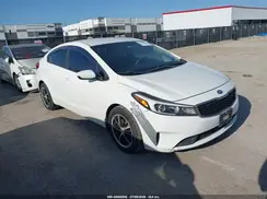 3KPFK4A7XJE235439 2018 KIA FORTE