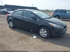3KPFK4A7XJE235764 2018 KIA FORTE