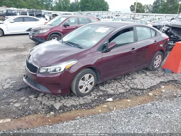 3KPFK4A7XJE257179 2018 KIA FORTE - Image 2
