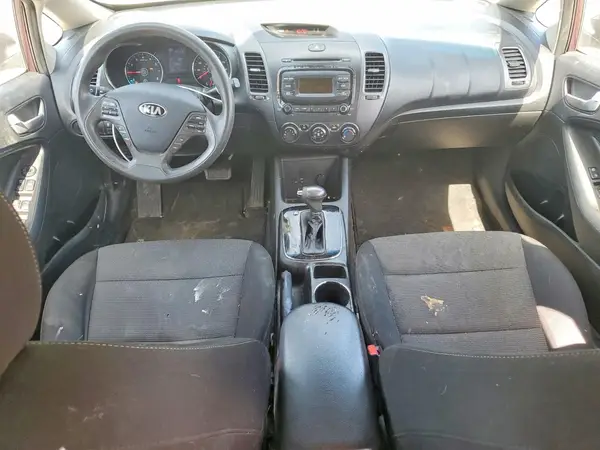 3KPFK4A7XJE258798 2018 KIA FORTE - Image 8