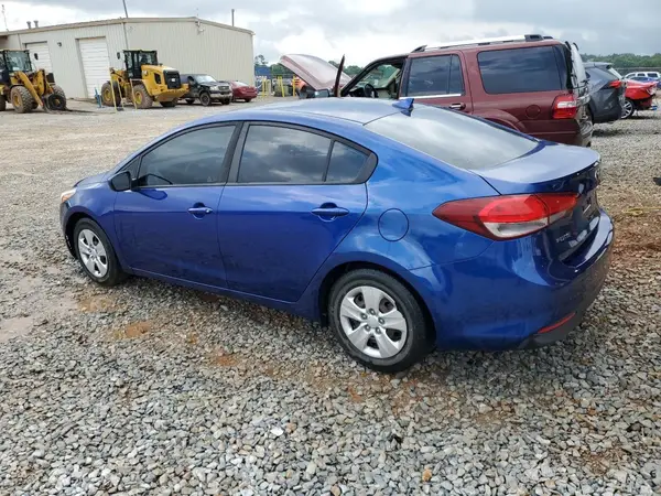 3KPFK4A7XJE258803 2018 KIA FORTE - Image 2