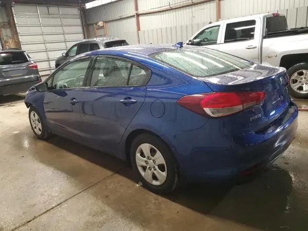 3KPFK4A7XJE258865 2018 KIA FORTE - Image 2