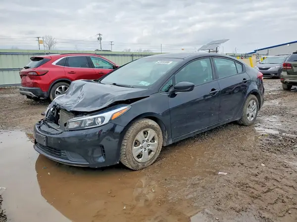 3KPFK4A7XJE261555 2018 KIA FORTE - Image 1