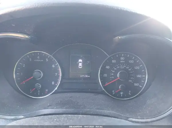 3KPFK4A7XJE265766 2018 KIA FORTE - Image 2