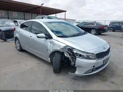 3KPFK4A7XJE267727 2018 KIA FORTE
