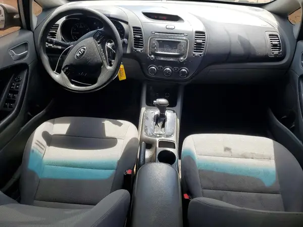 3KPFK4A7XJE268361 2018 KIA FORTE - Image 8