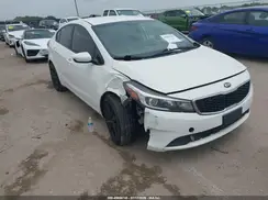 3KPFK4A7XJE272135 2018 KIA FORTE