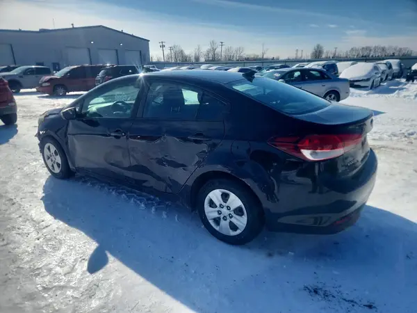 3KPFK4A7XJE274595 2018 KIA FORTE - Image 2