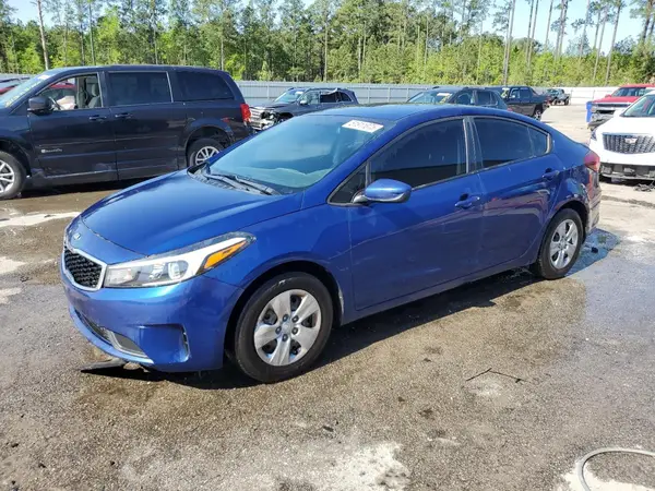 3KPFK4A7XJE275164 2018 KIA FORTE - Image 1