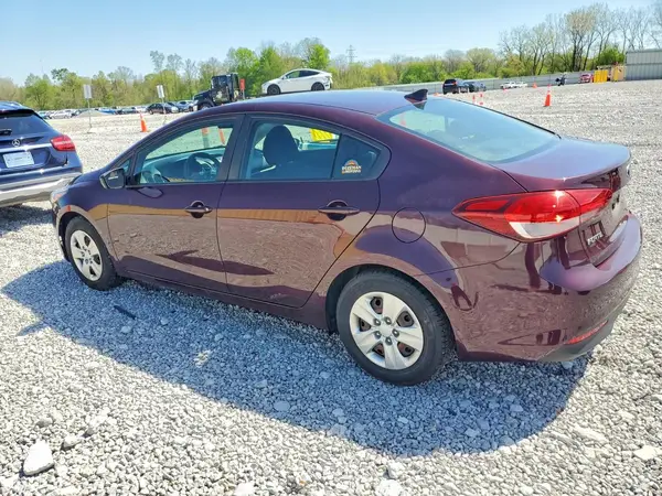 3KPFK4A7XJE276525 2018 KIA FORTE - Image 2
