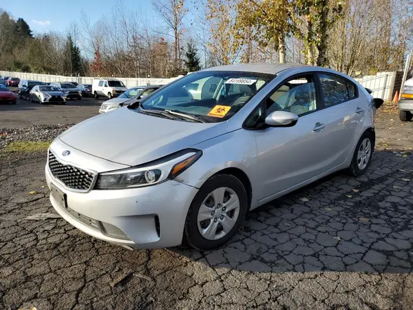 3KPFK4A7XJE281126 2018 KIA FORTE - Image 1