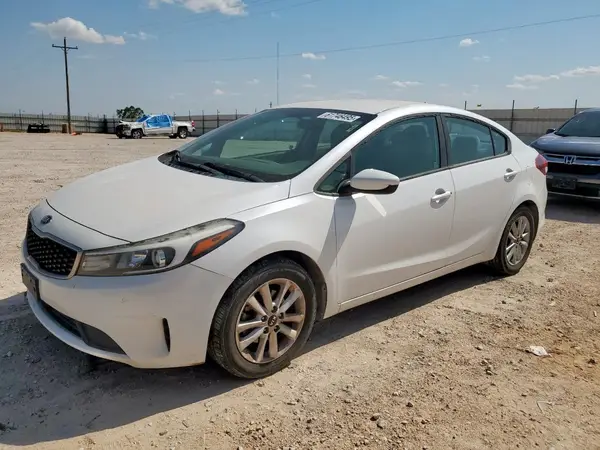 3KPFL4A70HE007232 2017 KIA FORTE - Image 1