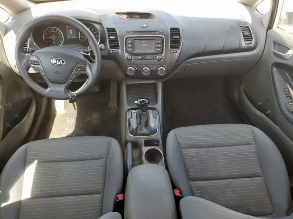 3KPFL4A70HE007232 2017 KIA FORTE - Image 8