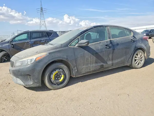 3KPFL4A70HE016416 2017 KIA FORTE - Image 1