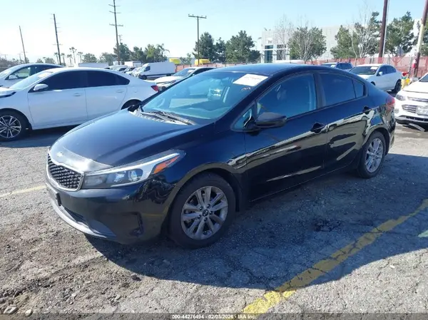 3KPFL4A70HE017064 2017 KIA FORTE - Image 2