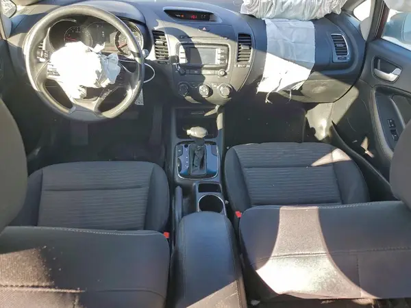 3KPFL4A70HE017128 2017 KIA FORTE - Image 8