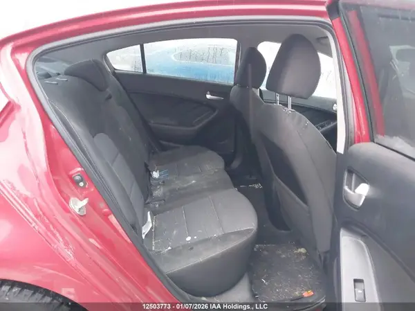 3KPFL4A70HE019204 2017 KIA FORTE - Image 8