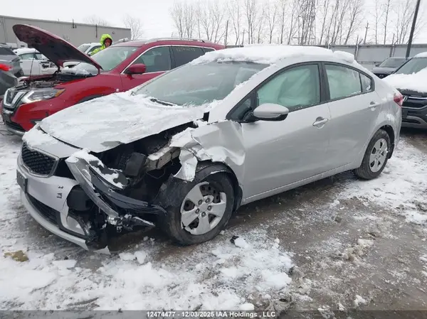 3KPFL4A70HE020398 2017 KIA FORTE - Image 2