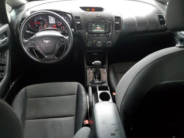 3KPFL4A70HE022989 2017 KIA FORTE - Image 8