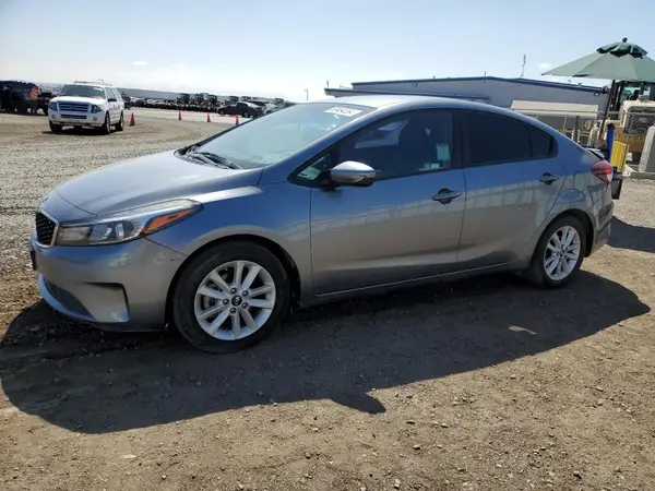 3KPFL4A70HE027139 2017 KIA FORTE - Image 1