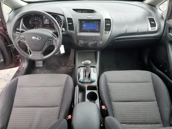 3KPFL4A70HE036360 2017 KIA FORTE - Image 8