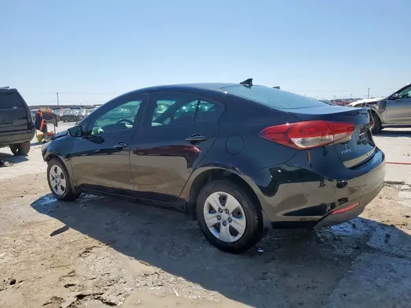 3KPFL4A70HE038285 2017 KIA FORTE - Image 2